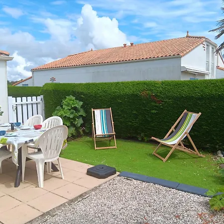 Maison Familiale Avec Piscine, Proche Et Commerces - Fr-1-476-214 La Faute-sur-Mer